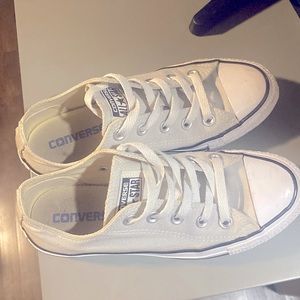 Low top converse